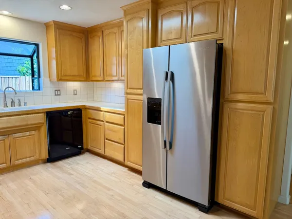 $5,250 | 213 Vía Lantana, Aptos, CA 95003