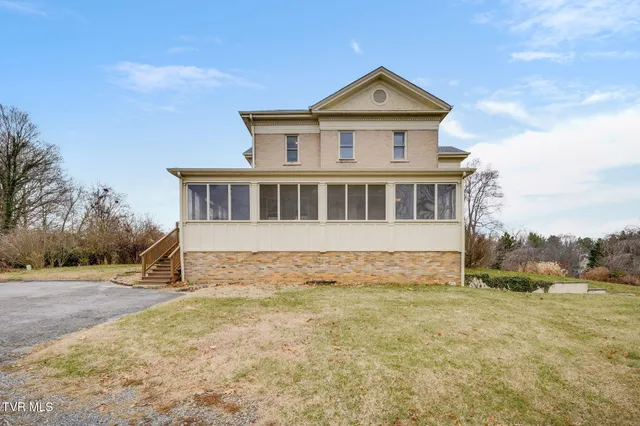 $875,000 | 322 Spruce Street, Bristol, TN 37620
