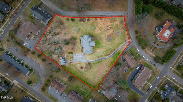 $875,000 | 322 Spruce Street, Bristol, TN 37620