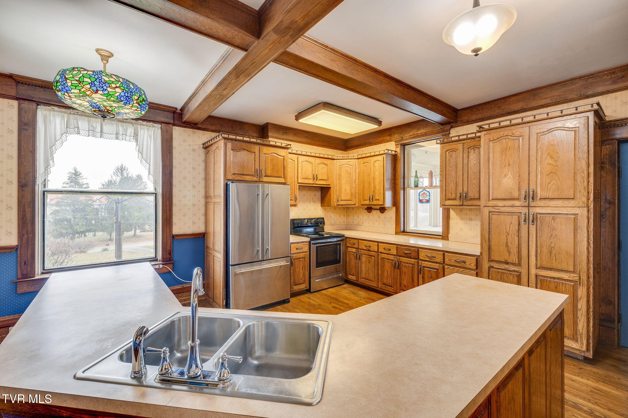 322 Spruce Street Bristol, TN 37620 - Photo 18 of 121 016