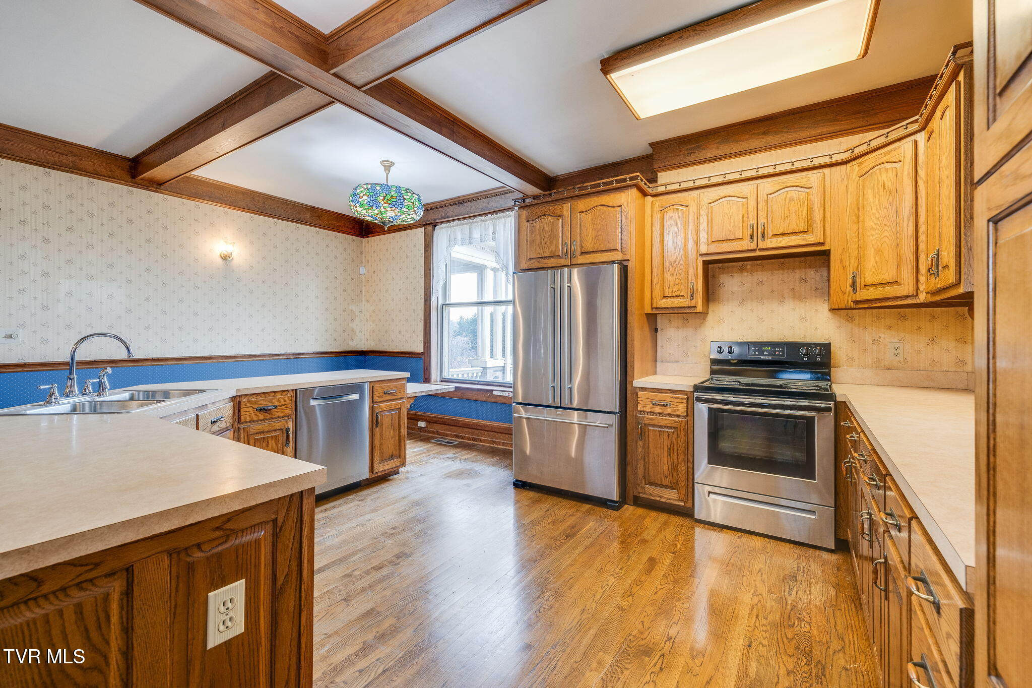 322 Spruce Street Bristol, TN 37620 - Photo 19 of 121 017