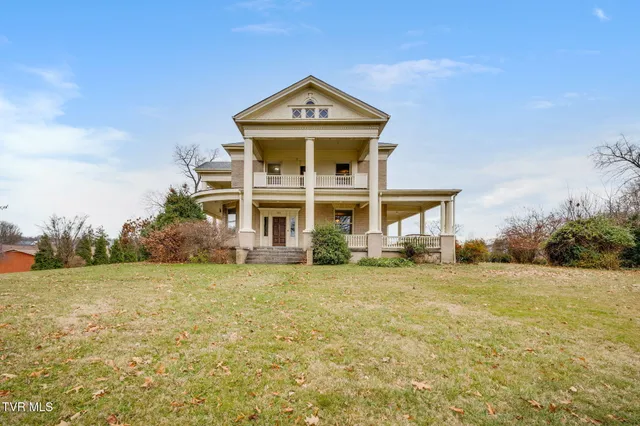 $875,000 | 322 Spruce Street, Bristol, TN 37620