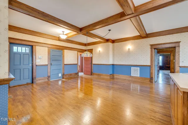 $875,000 | 322 Spruce Street, Bristol, TN 37620