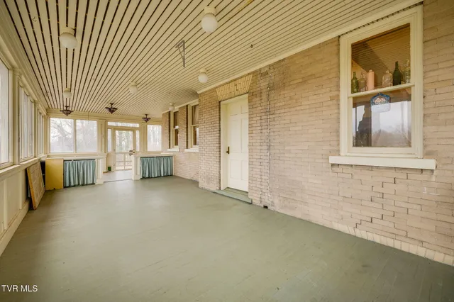 $875,000 | 322 Spruce Street, Bristol, TN 37620