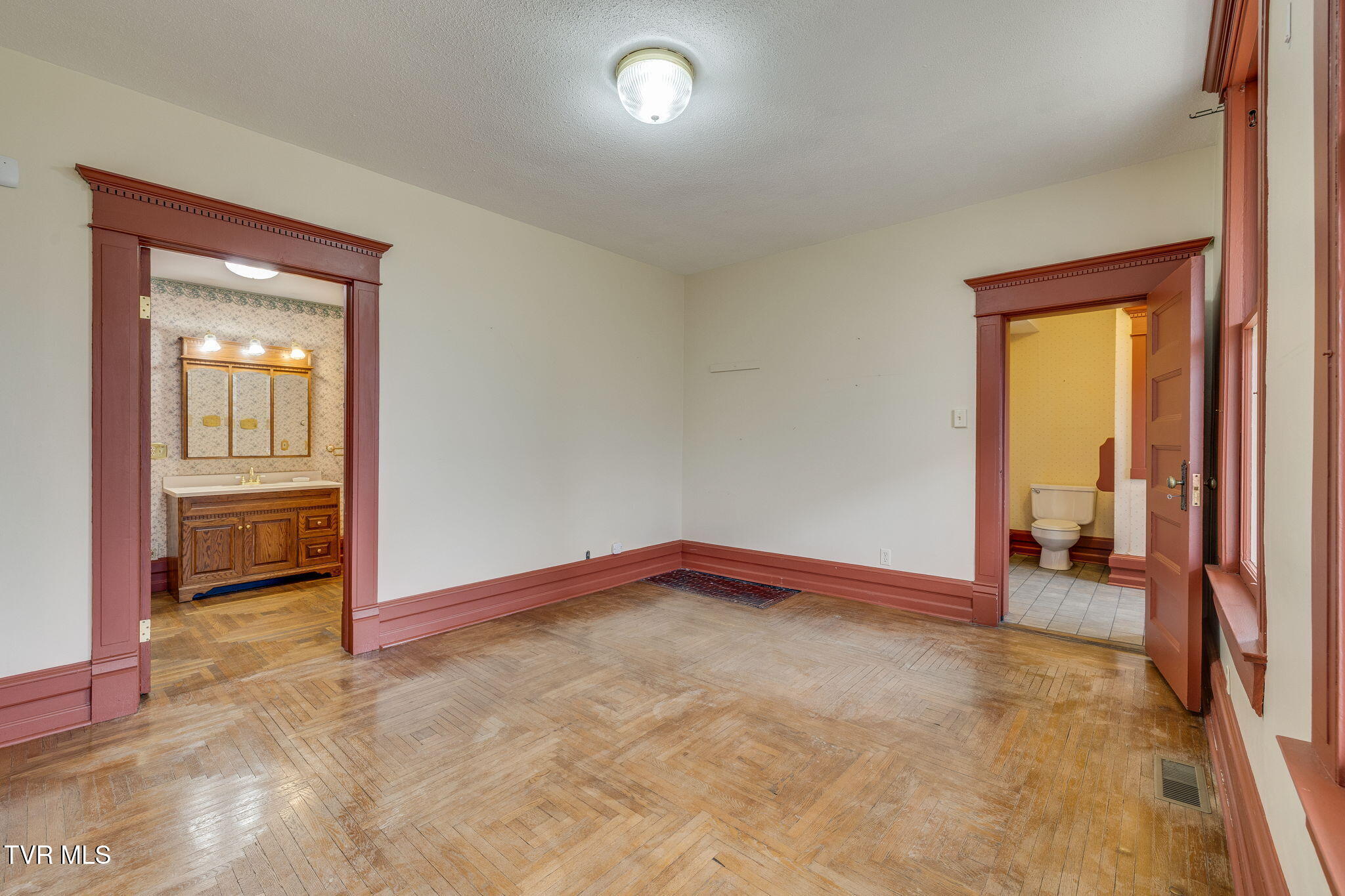 322 Spruce Street Bristol, TN 37620 - Photo 31 of 121 025