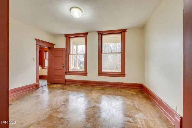 $875,000 | 322 Spruce Street, Bristol, TN 37620