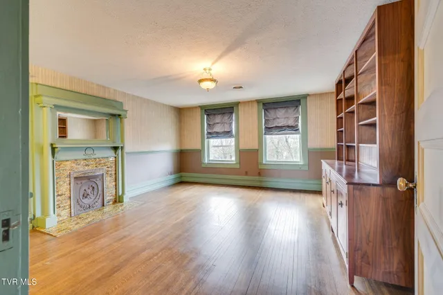 $875,000 | 322 Spruce Street, Bristol, TN 37620