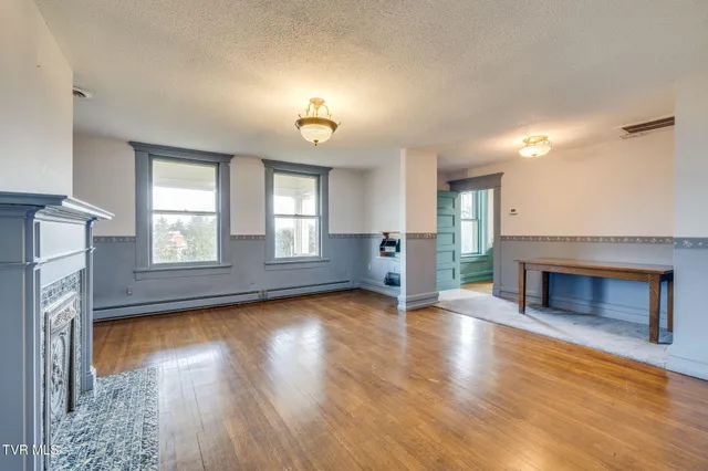 $875,000 | 322 Spruce Street, Bristol, TN 37620