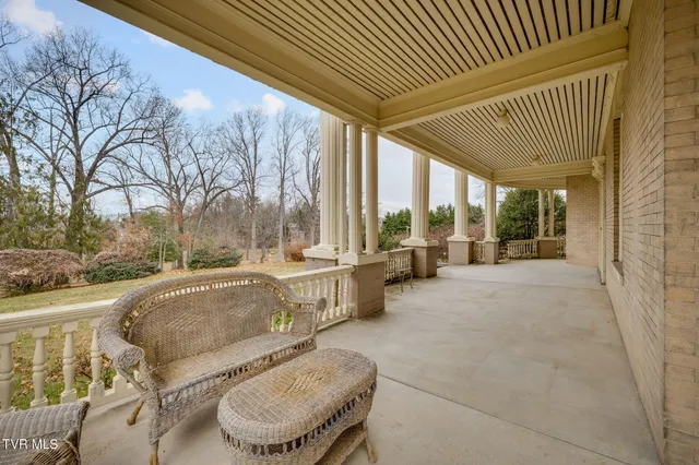 $875,000 | 322 Spruce Street, Bristol, TN 37620