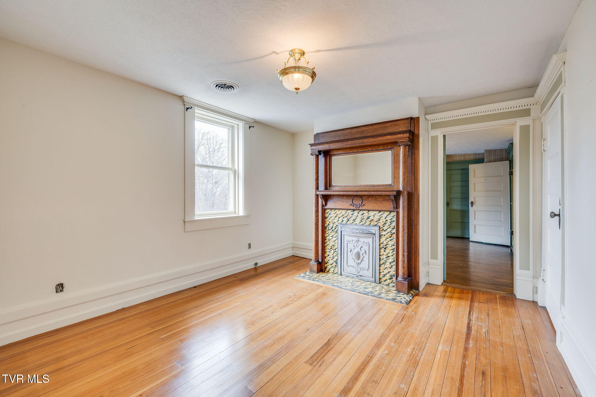 322 Spruce Street Bristol, TN 37620 - Photo 49 of 121 042