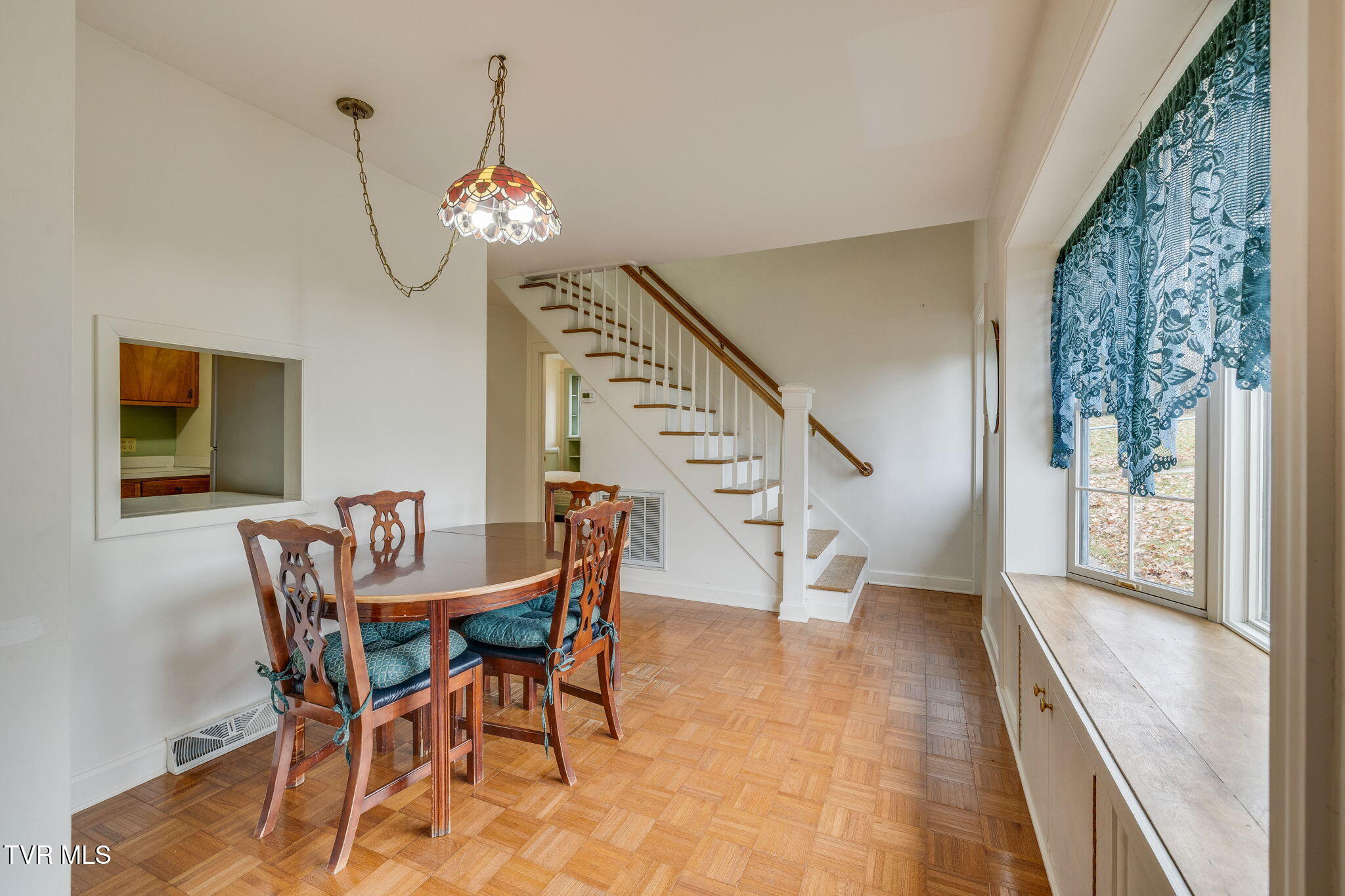 322 Spruce Street Bristol, TN 37620 - Photo 86 of 121 085