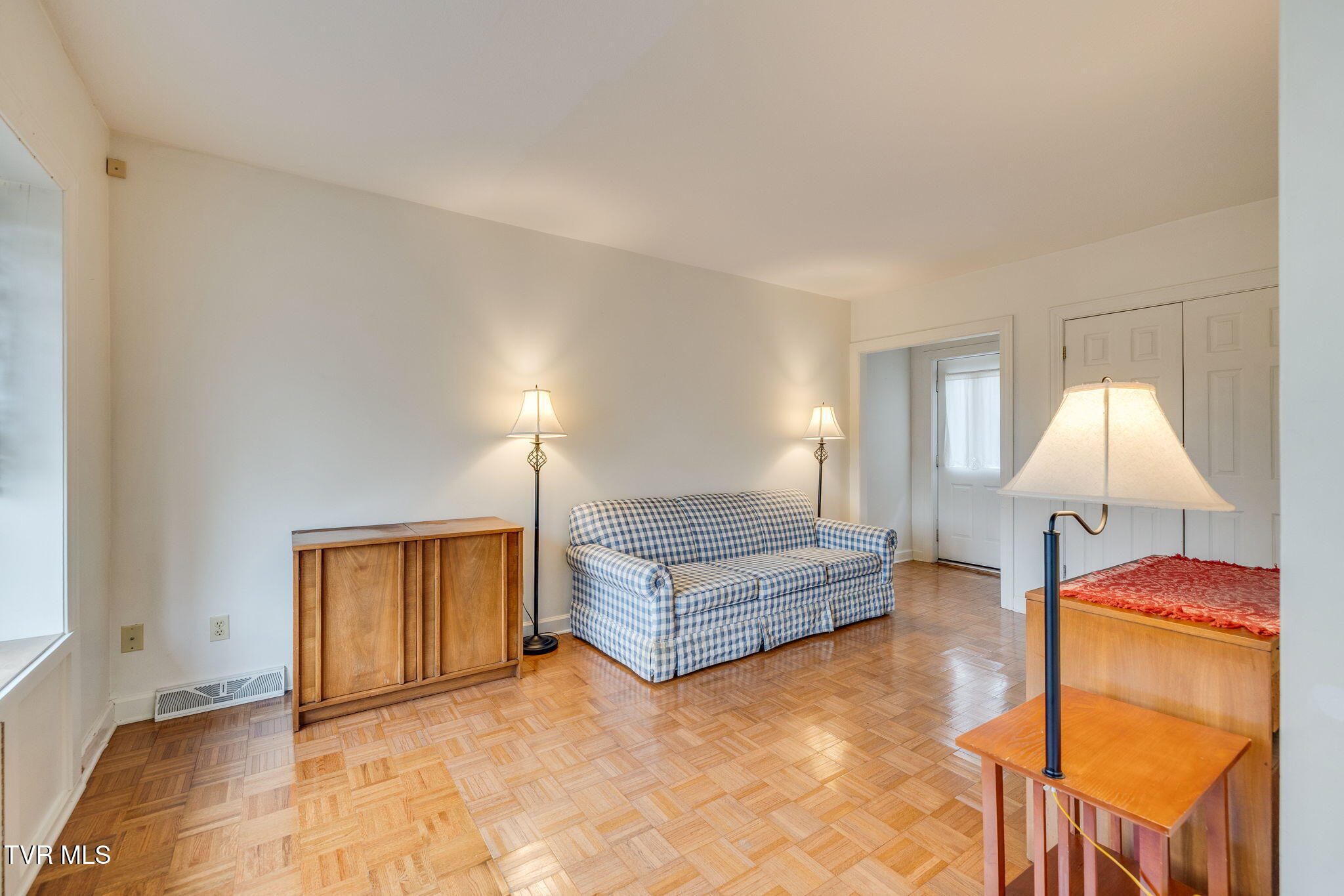 322 Spruce Street Bristol, TN 37620 - Photo 88 of 121 087