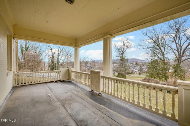 $875,000 | 322 Spruce Street, Bristol, TN 37620