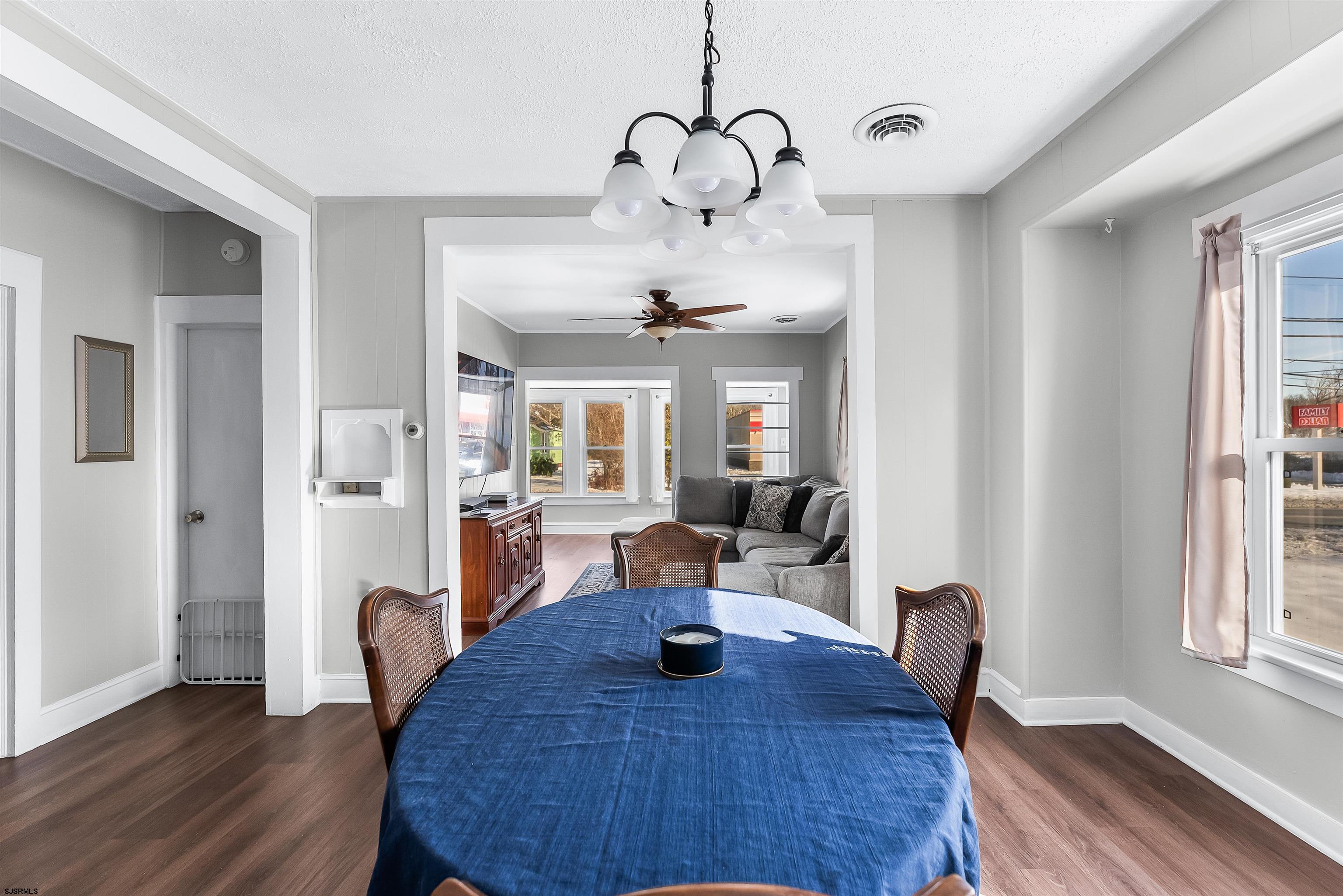 421 West Delilah Road Pleasantville, NJ 08232 - Photo 9 of 24