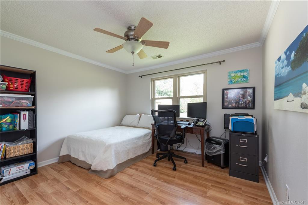 3429 Miranda Road Charlotte, NC 28216 - Photo 14 of 19 Gallery Image 14