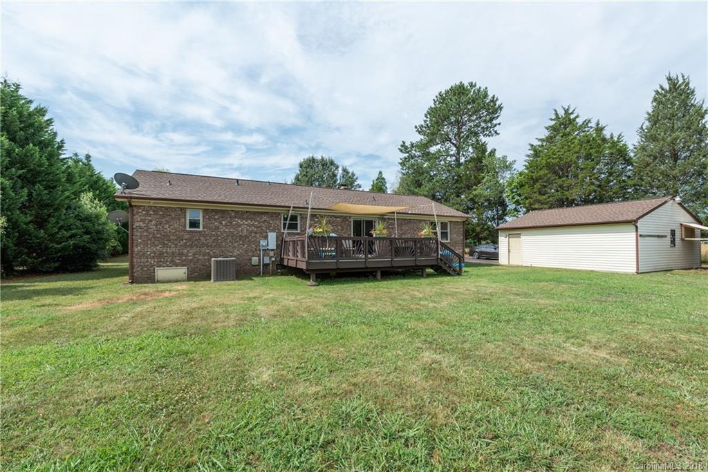 3429 Miranda Road Charlotte, NC 28216 - Photo 17 of 19 Gallery Image 17
