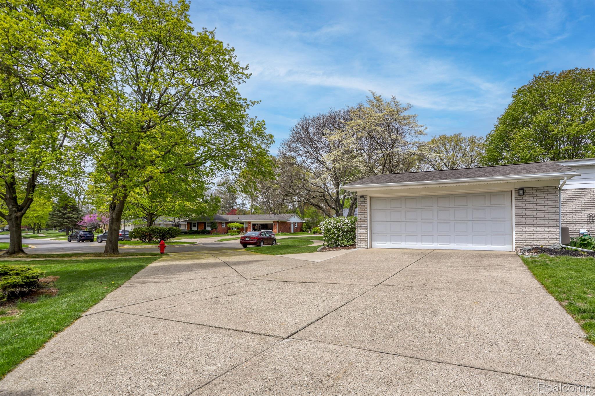 33702 James Farmington, MI 48336 - Photo 24 of 27 Gallery Image 24