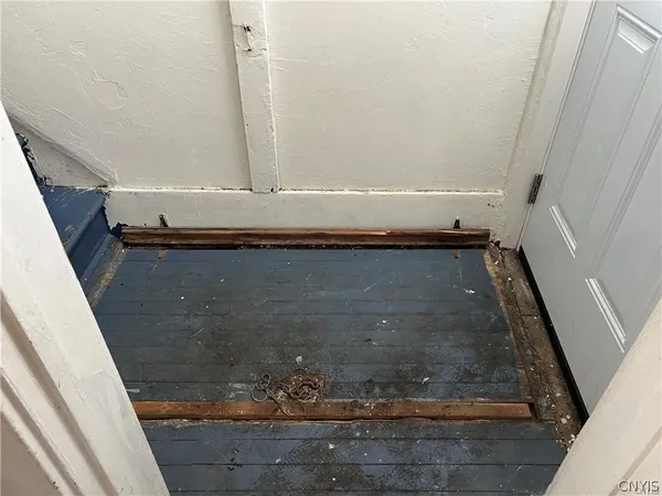 $99,900 | 809 Jefferson Avenue, Utica, NY 13501