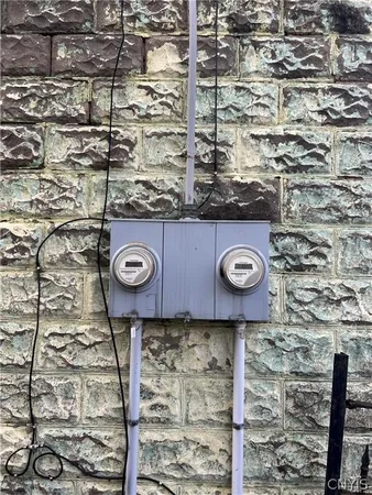 $99,900 | 809 Jefferson Avenue, Utica, NY 13501