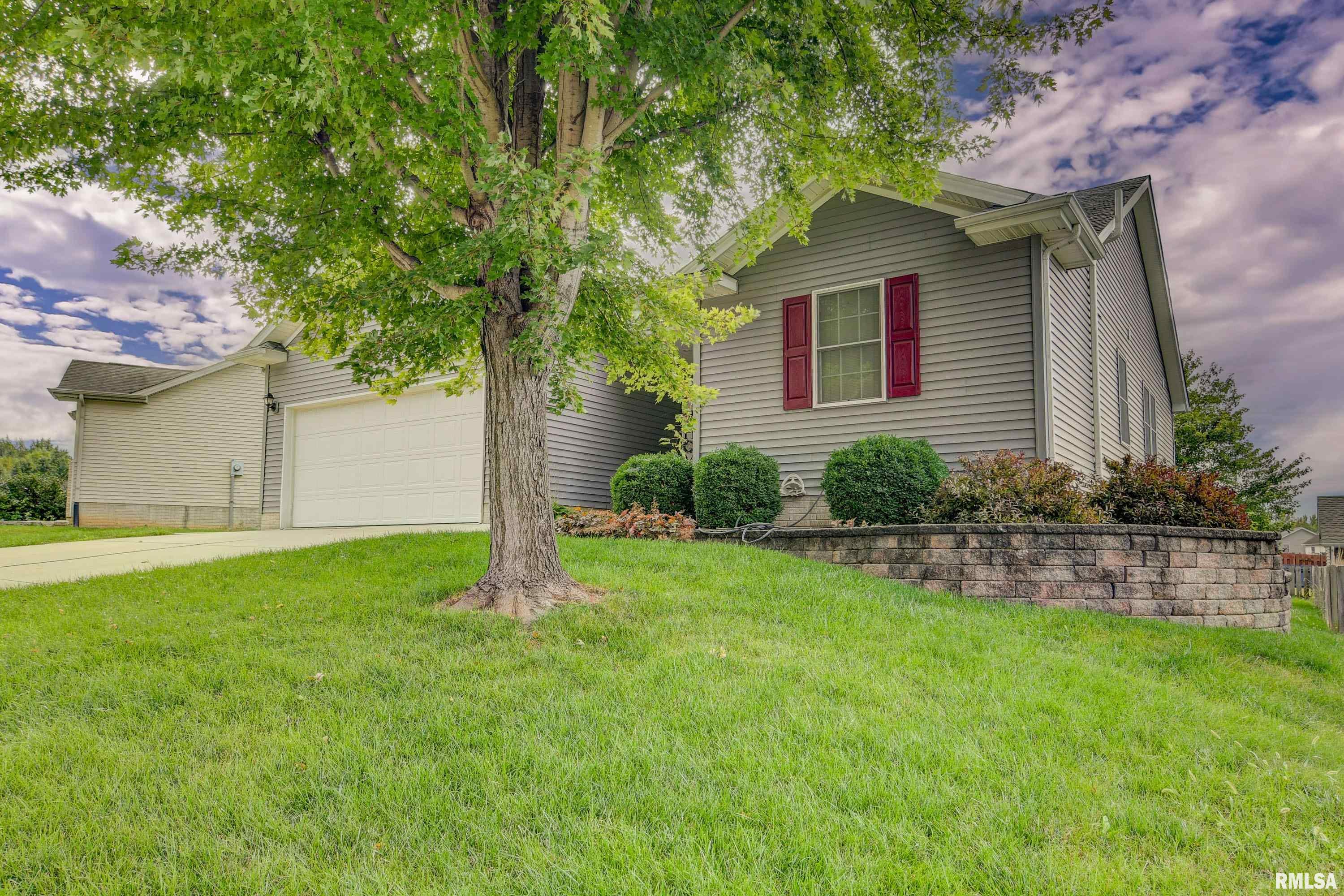 2004 Cory Drive Springfield, IL 62702 - Photo 5 of 36