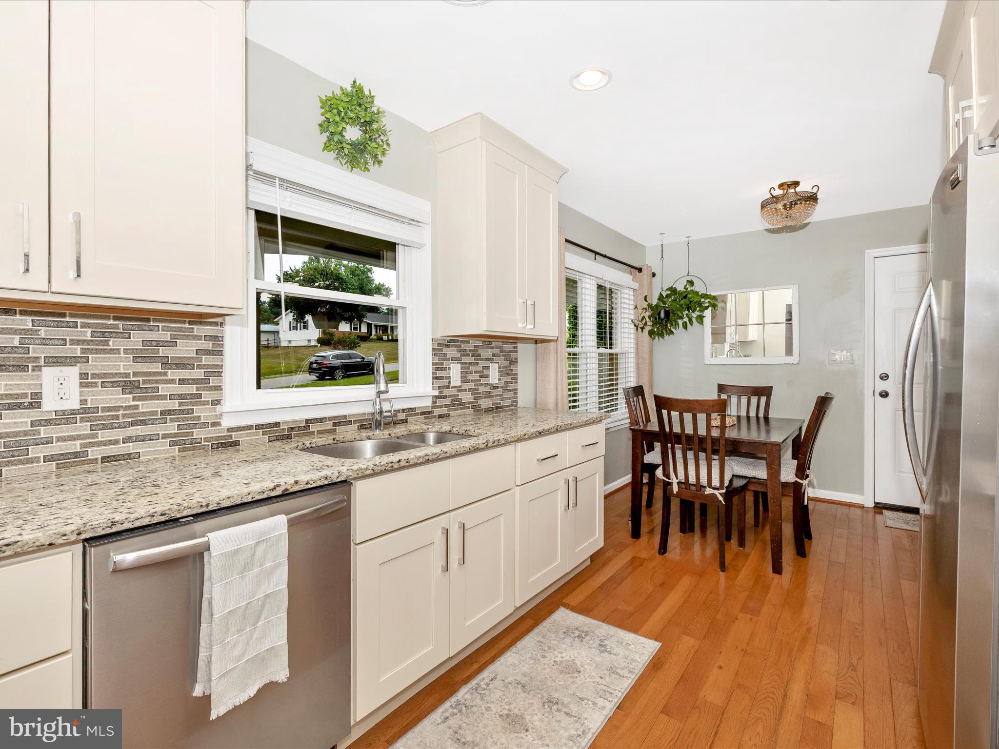 9204 Oak Tree Circle Frederick, MD 21701 - Photo 13 of 58 Kitchen