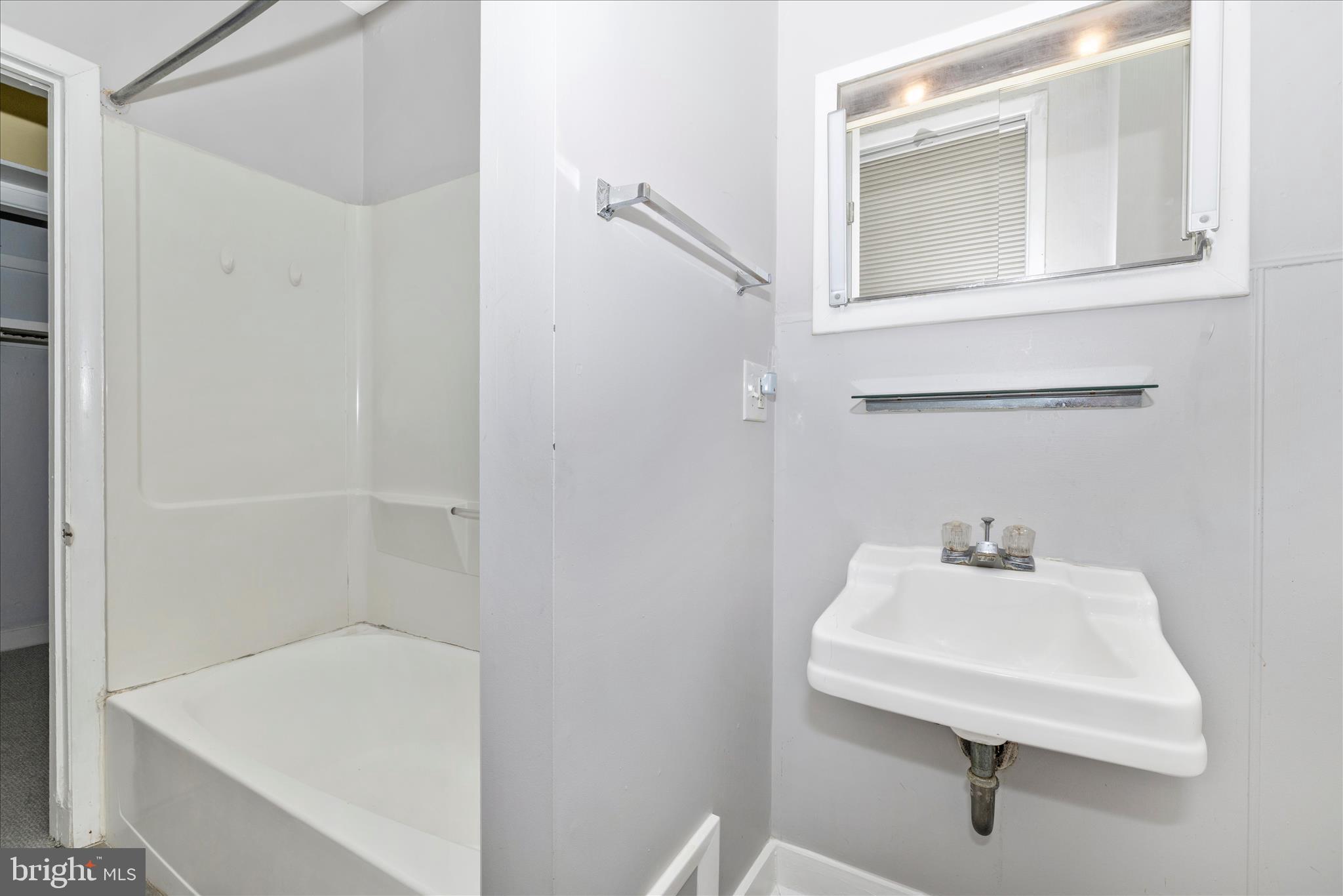 326 East Patrick Street, Unit 1 Frederick, MD 21701 - Photo 24 of 31 Bathroom