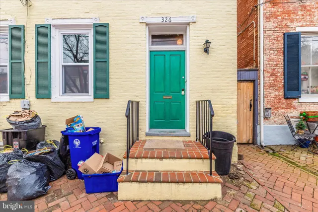 $1,500 | 326 East Patrick Street, Unit 1, Frederick, MD 21701