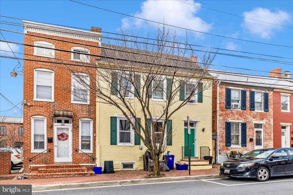 $1,500 | 326 East Patrick Street, Unit 1, Frederick, MD 21701