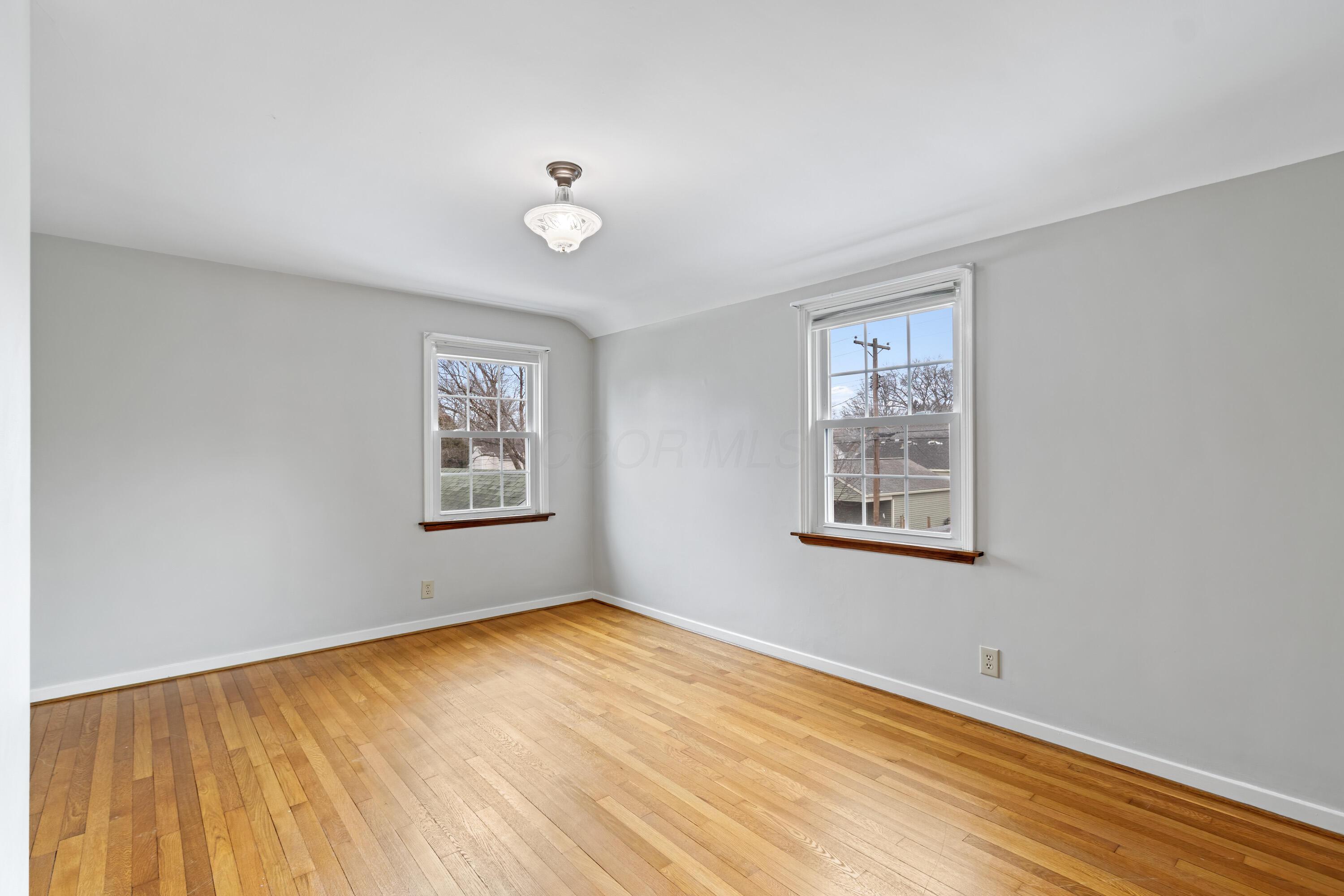 384 Fallis Road Columbus, OH 43214 - Photo 16 of 28 384 Fallis Road-18.jpg-FULL