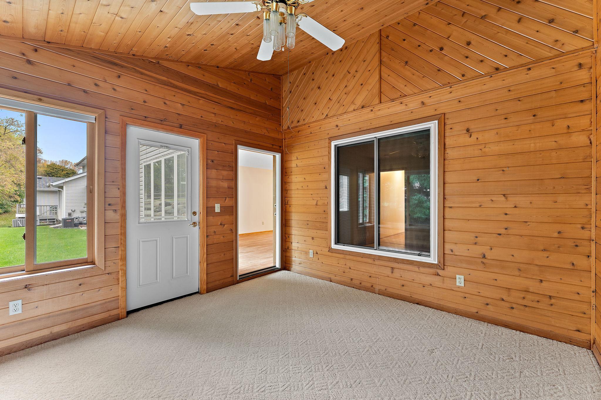 3434 Silver Lane Northeast St. Anthony, MN 55421 - Photo 14 of 44
