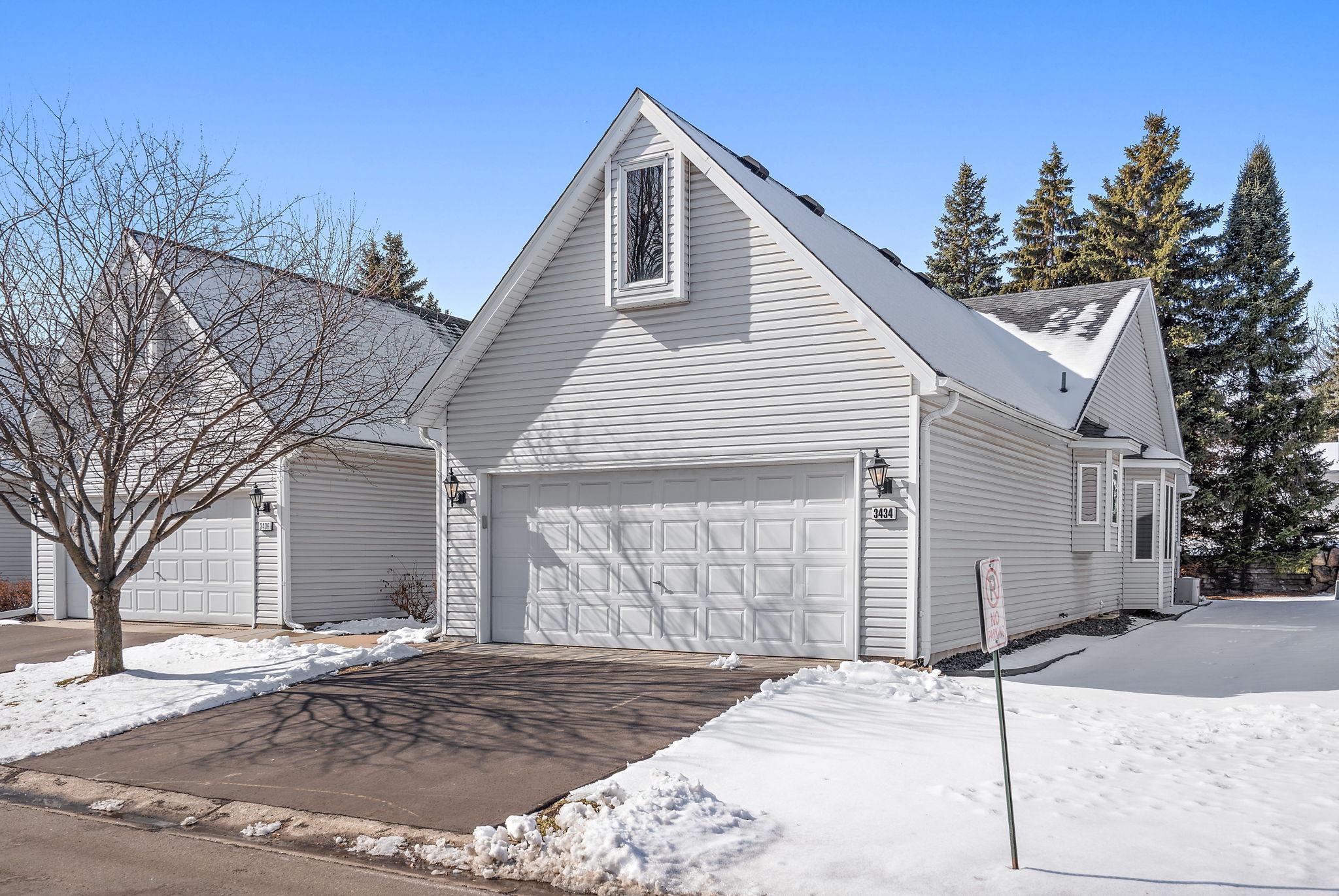 3434 Silver Lane Northeast St. Anthony, MN 55421 - Photo 2 of 44