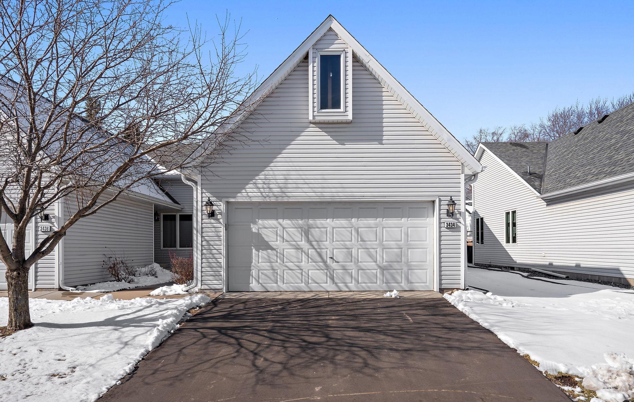 3434 Silver Lane Northeast St. Anthony, MN 55421 - Photo 3 of 44