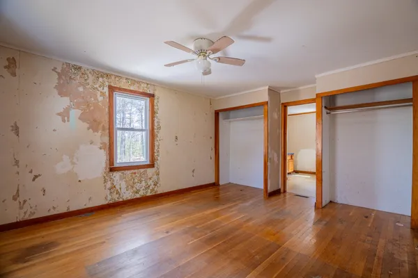 $275,000 | 10 Beacon Street, Londonderry, NH 03038