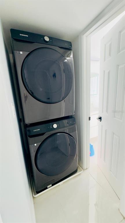 14614 Bayonne Road Orlando, FL 32832 - Photo 11 of 23 view of washer and dryer