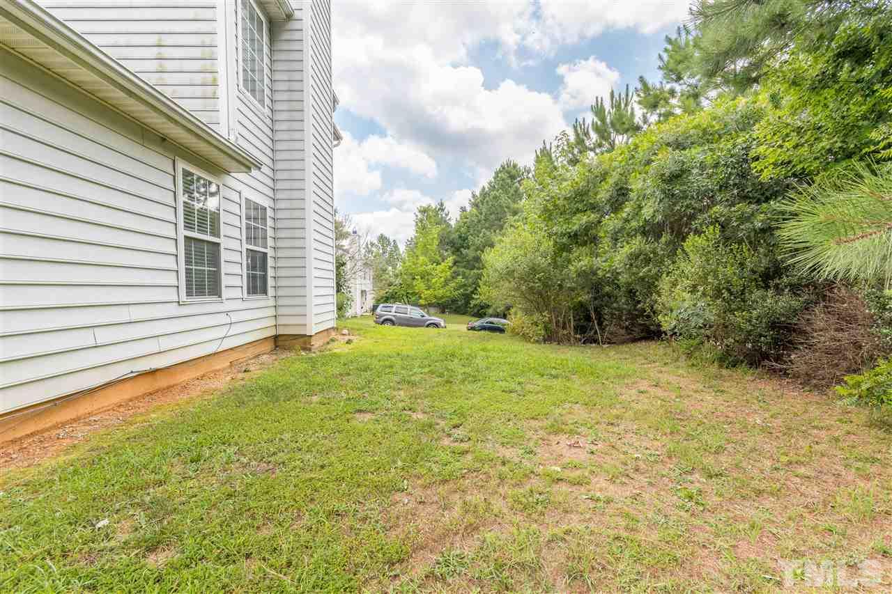 208 Firefly Road Holly Springs, NC 27540 - Photo 4 of 18 Gallery Image 4