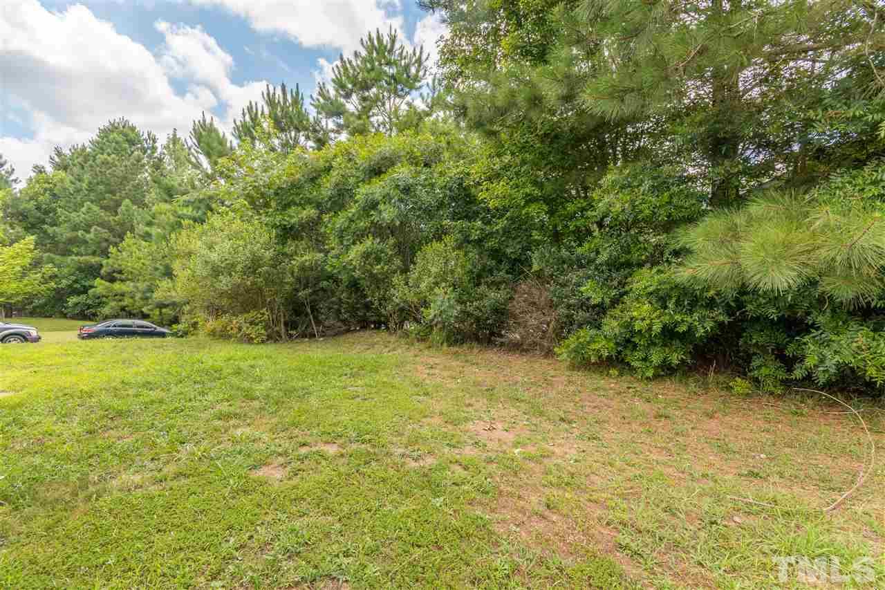 208 Firefly Road Holly Springs, NC 27540 - Photo 5 of 18 Gallery Image 5