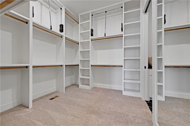 $879,900 | 24909 West 98th Place, Lenexa, KS 66227