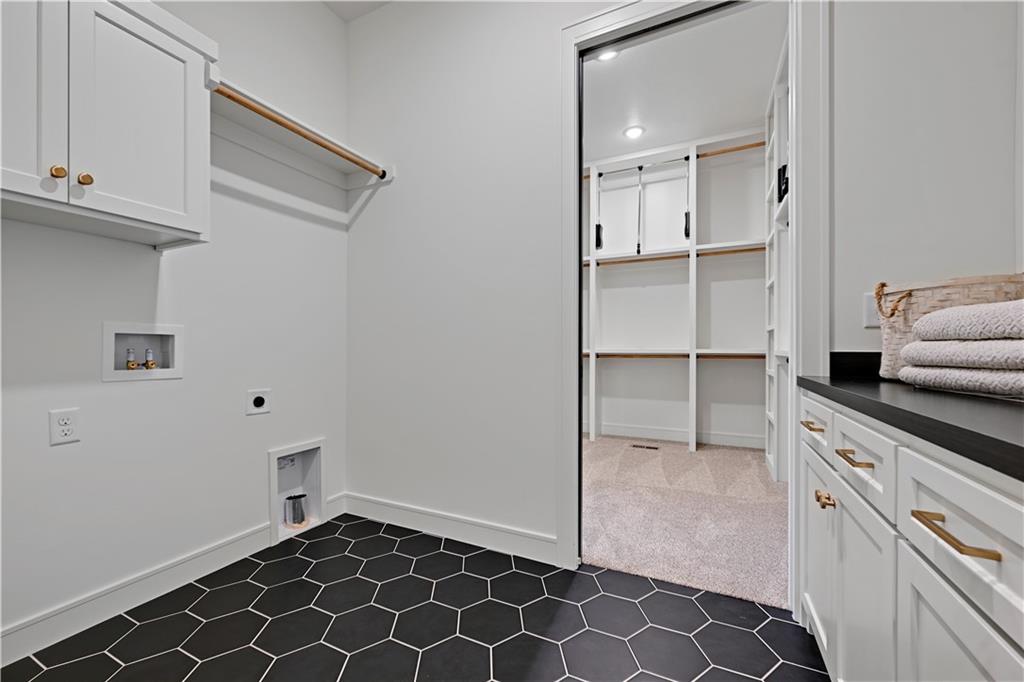 24909 West 98th Place Lenexa, KS 66227 - Photo 31 of 44