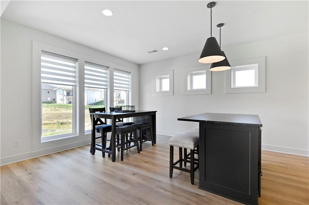 24909 West 98th Place Lenexa, KS 66227 - Photo 35 of 44