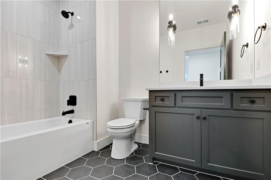 24909 West 98th Place Lenexa, KS 66227 - Photo 40 of 44