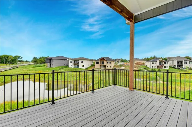 $879,900 | 24909 West 98th Place, Lenexa, KS 66227