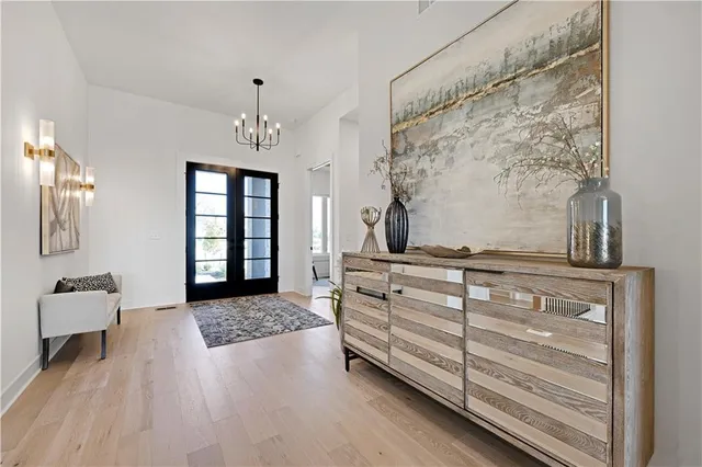 $879,900 | 24909 West 98th Place, Lenexa, KS 66227