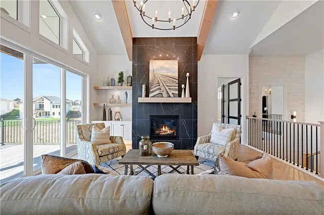 $879,900 | 24909 West 98th Place, Lenexa, KS 66227