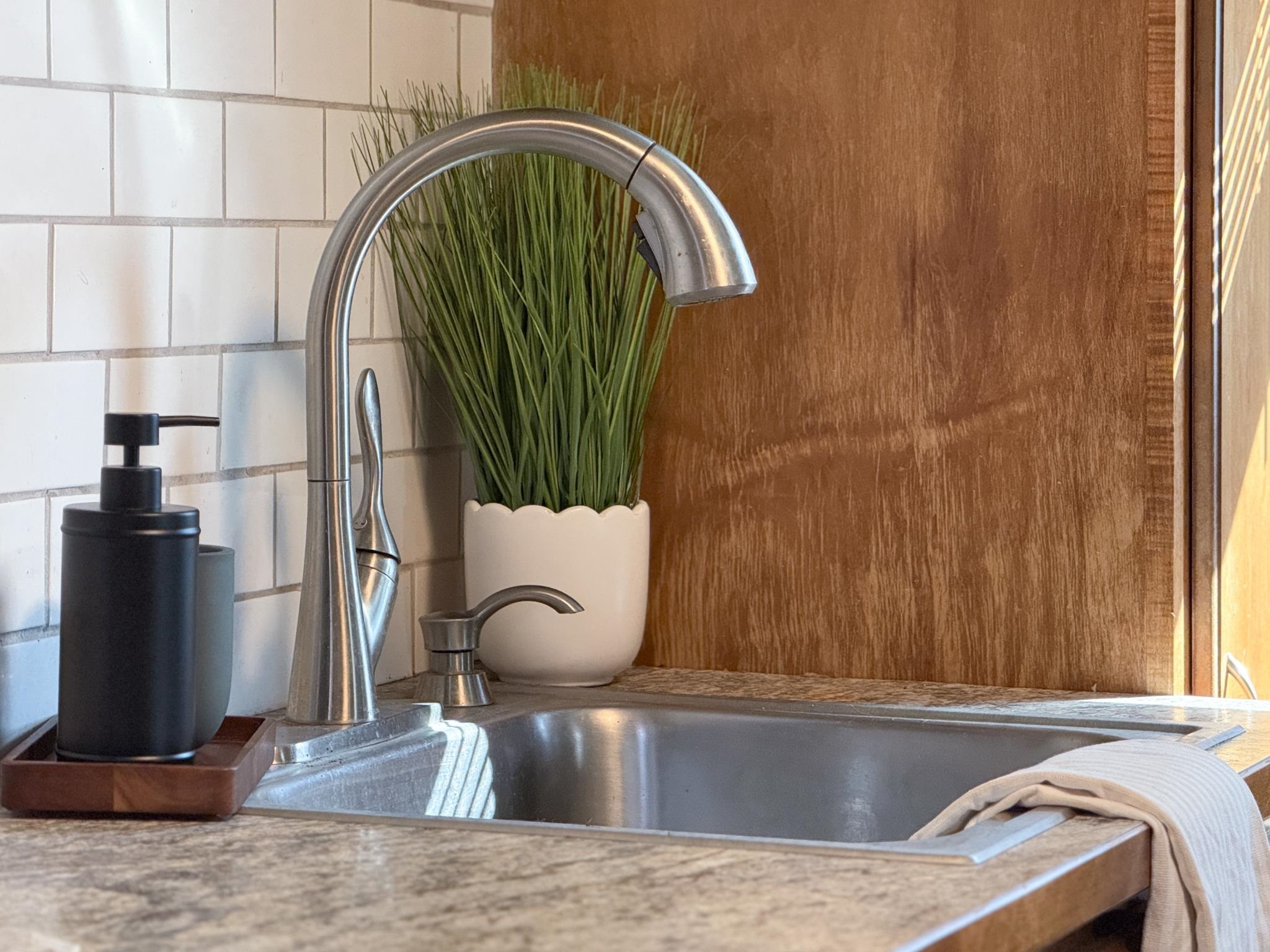 13 Indian Ridge Road Greenville, VA 24440 - Photo 7 of 17 a view of entryway