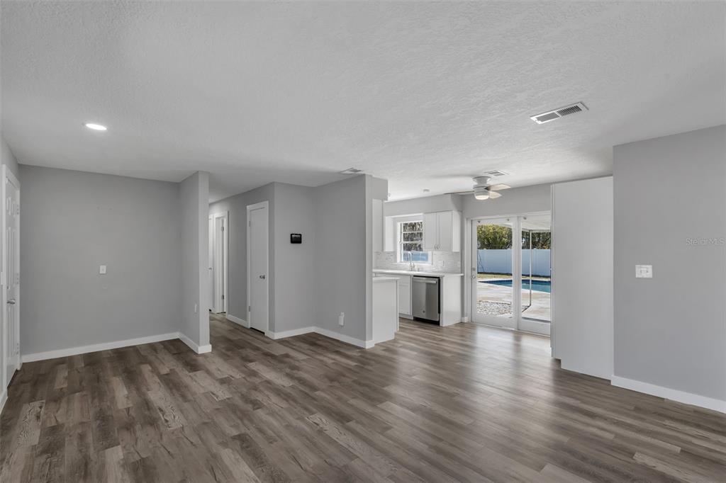 5674 Altec Court Orlando, FL 32808 - Photo 5 of 43