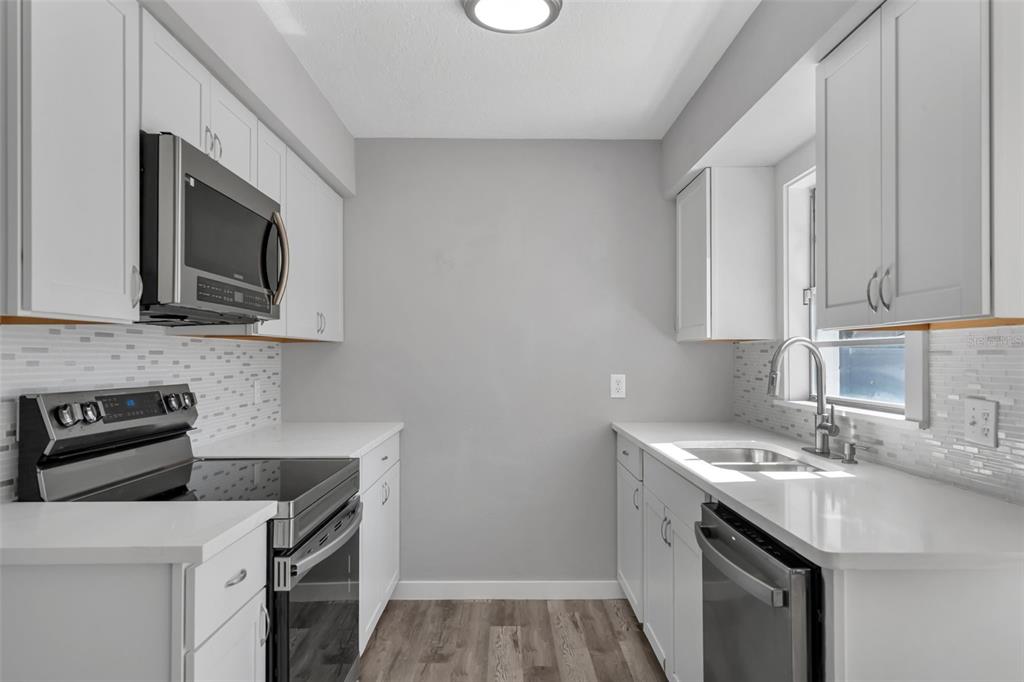 5674 Altec Court Orlando, FL 32808 - Photo 9 of 43