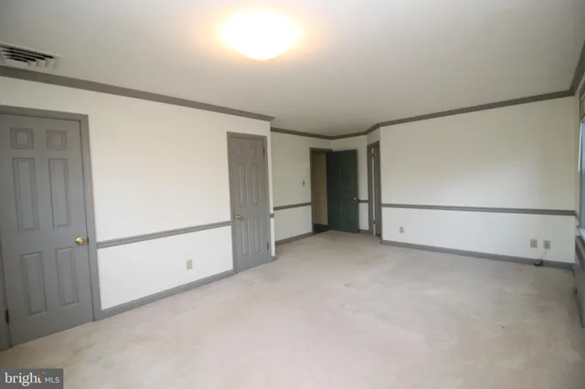 a view of empty room