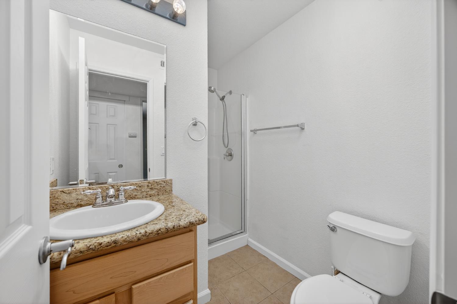 6239 Riverside Boulevard, Unit 2 Sacramento, CA 95831 - Photo 16 of 42