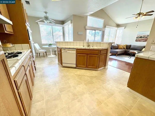 $655,000 | 2337 Newport Place South, Discovery Bay, CA 94505