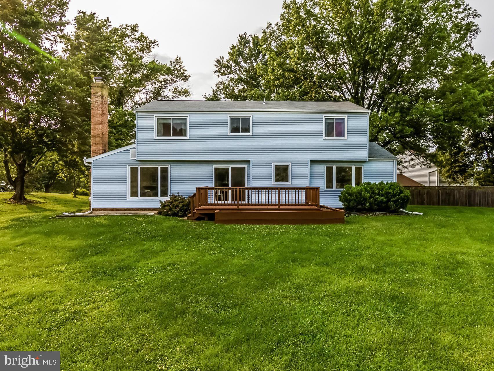 20729 Bell Bluff Road Gaithersburg, MD 20882 - Photo 26 of 30 Exterior (Rear)